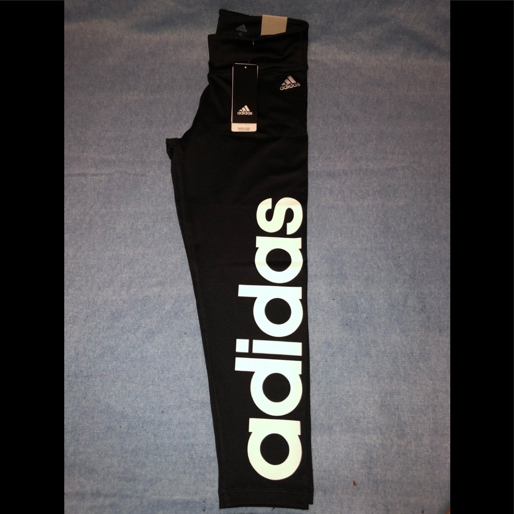 Adidas 3/4 Fab Mix Women’s Jogging/yoga Pants  - Picture 3 of 5